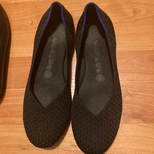 Size 7.5 Rothy’s black honeycomb flats
